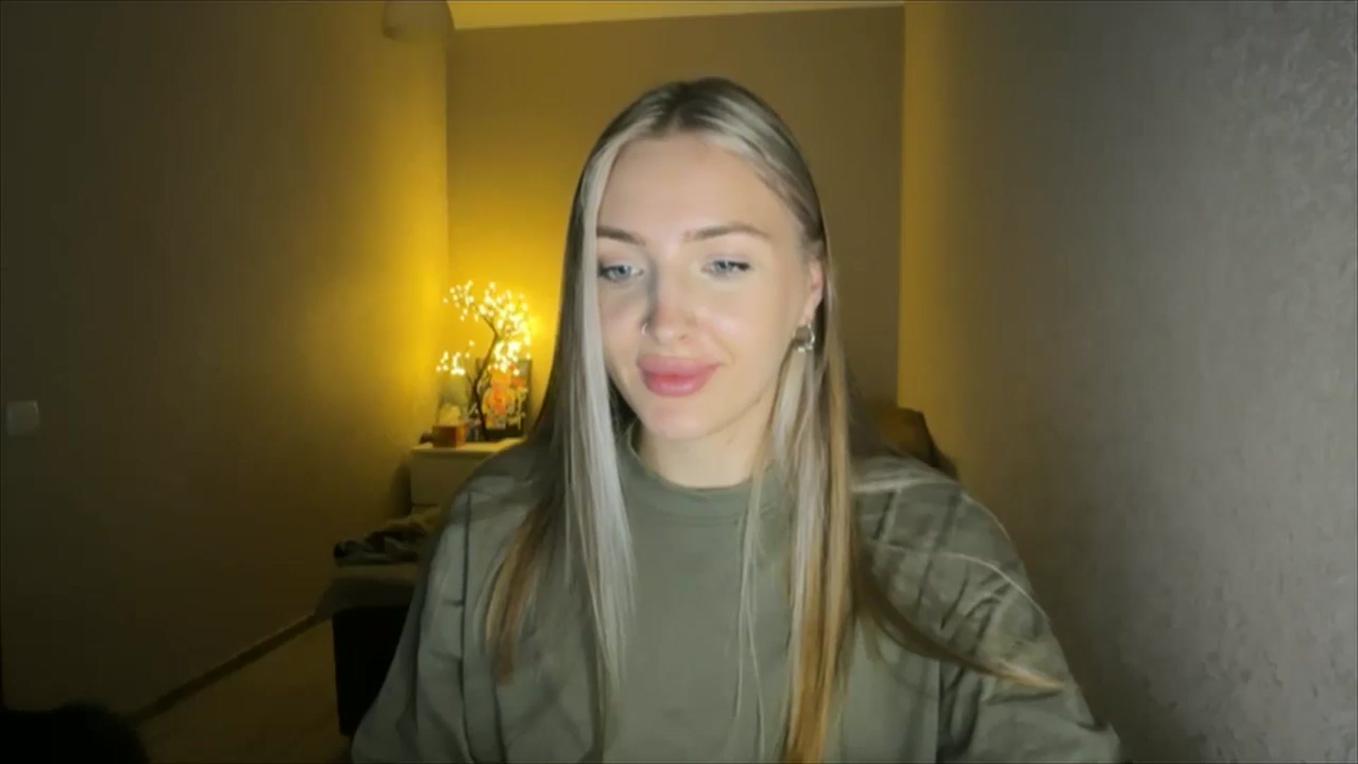 Gallery image thumbnail from My_Diana's myfreecams stream on, 09/11/2024, 20:47 image 5 of 20