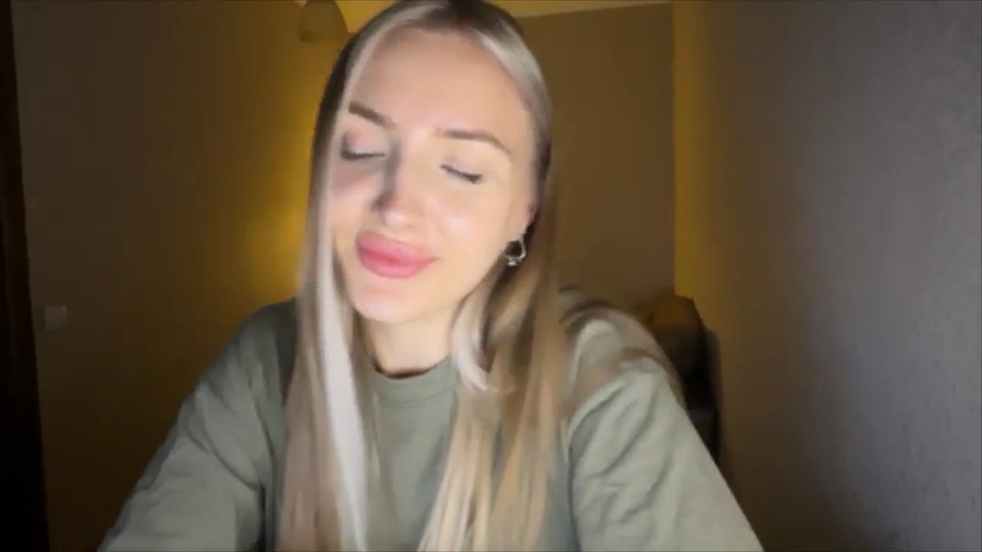 Gallery image thumbnail from My_Diana's myfreecams stream on, 09/11/2024, 21:55 image 8 of 20