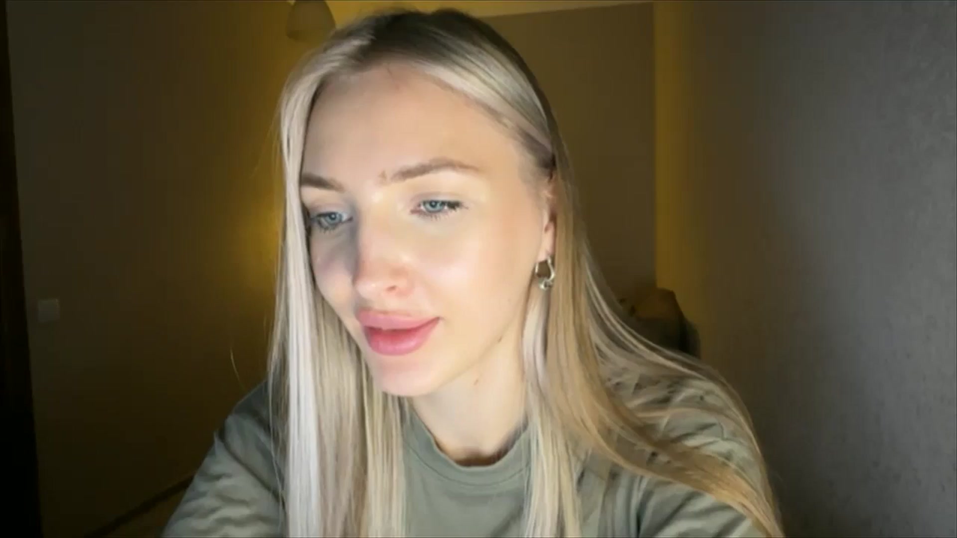 Gallery image thumbnail from My_Diana's myfreecams stream on, 09/11/2024, 21:55 image 5 of 20
