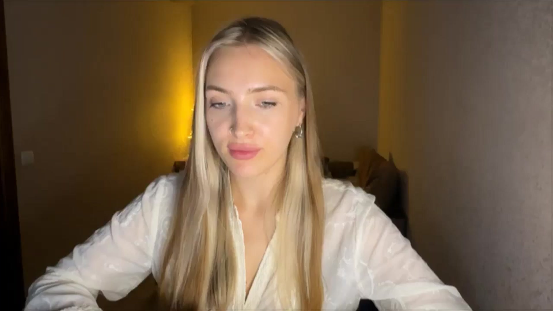 Gallery image thumbnail from My_Diana's myfreecams stream on, 09/14/2024, 18:46 image 12 of 20