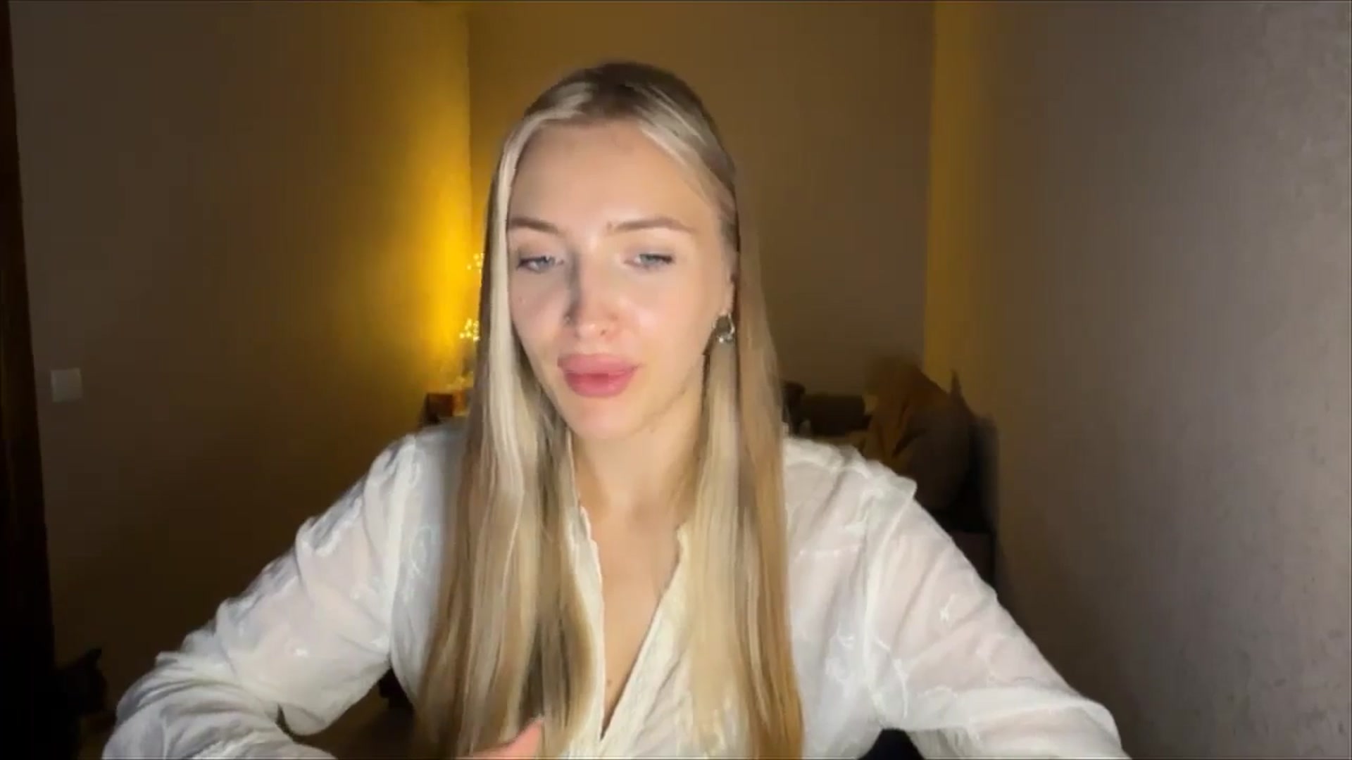 Gallery image thumbnail from My_Diana's myfreecams stream on, 09/14/2024, 18:46 image 14 of 20