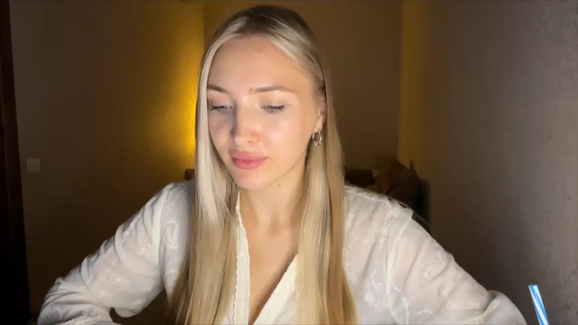 Gallery image thumbnail from My_Diana's myfreecams stream on, 09/14/2024, 18:46 image 6 of 20