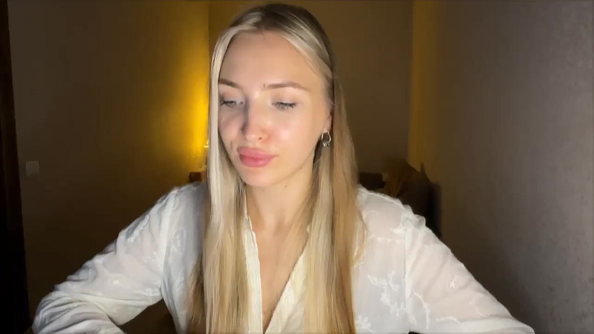 Gallery image thumbnail from My_Diana's myfreecams stream on, 09/14/2024, 18:46 image 19 of 20