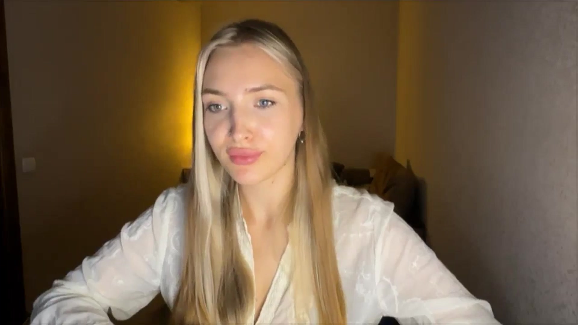 Gallery image thumbnail from My_Diana's myfreecams stream on, 09/14/2024, 18:46 image 16 of 20