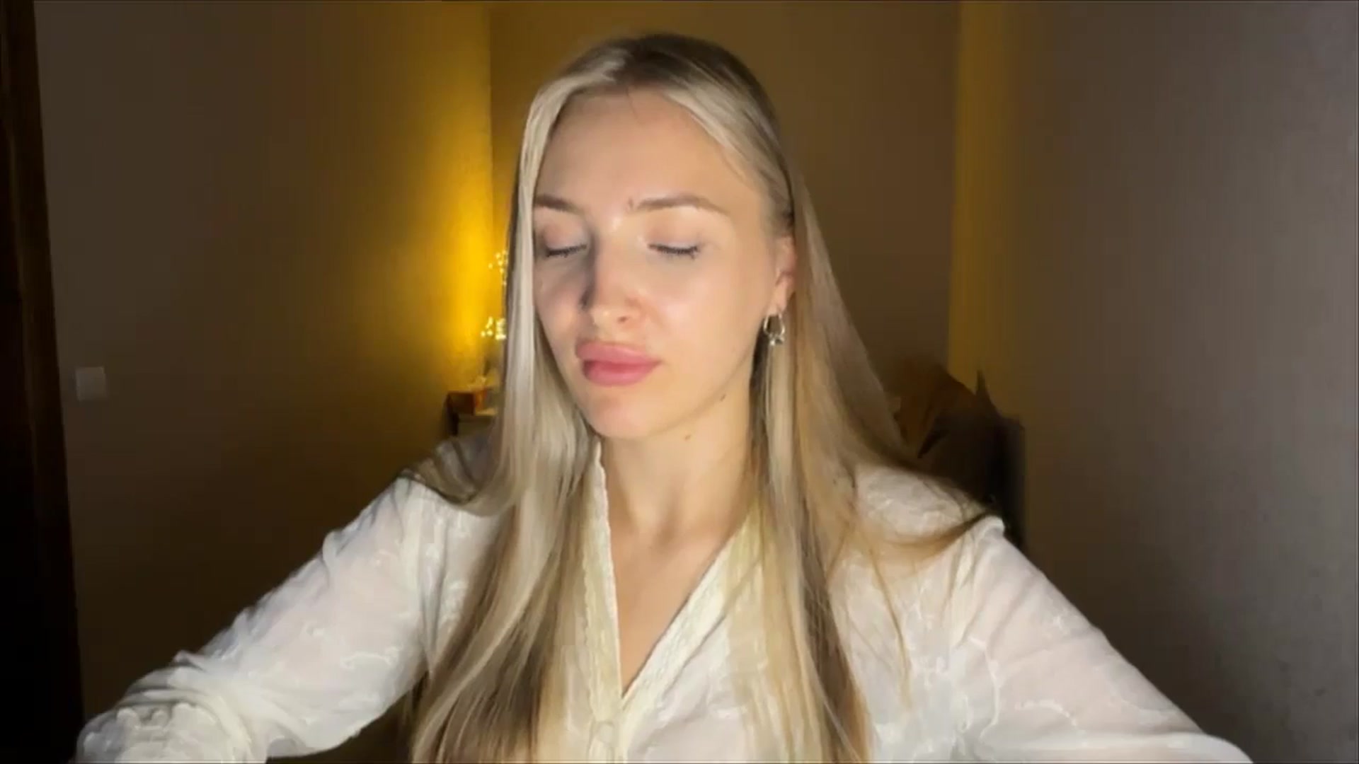 Gallery image thumbnail from My_Diana's myfreecams stream on, 09/14/2024, 19:47 image 7 of 20