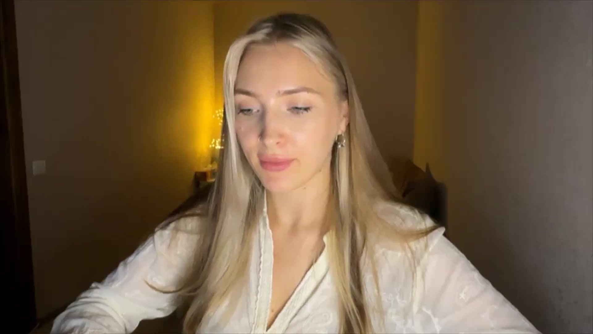 Gallery image thumbnail from My_Diana's myfreecams stream on, 09/14/2024, 19:47 image 5 of 20