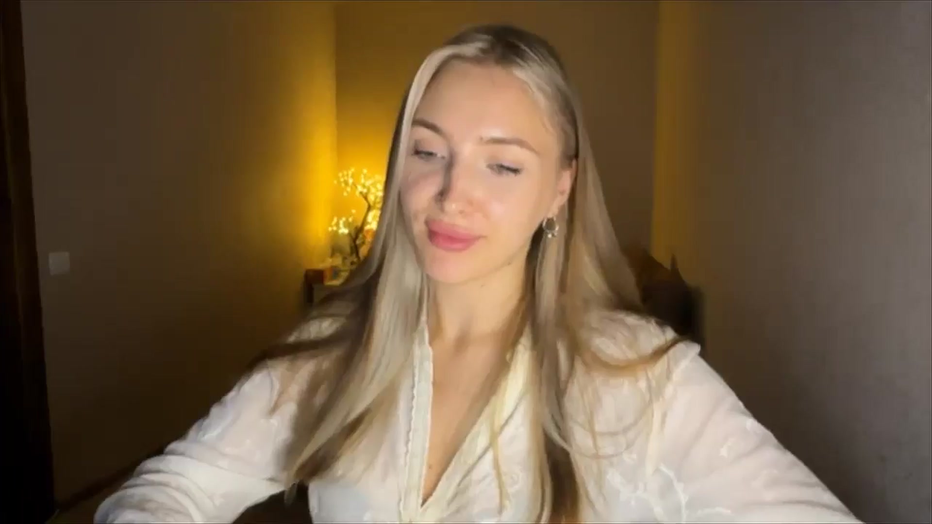 Gallery image thumbnail from My_Diana's myfreecams stream on, 09/14/2024, 19:47 image 4 of 20