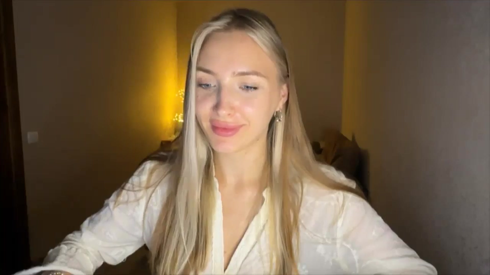 Gallery image thumbnail from My_Diana's myfreecams stream on, 09/14/2024, 19:47 image 16 of 20