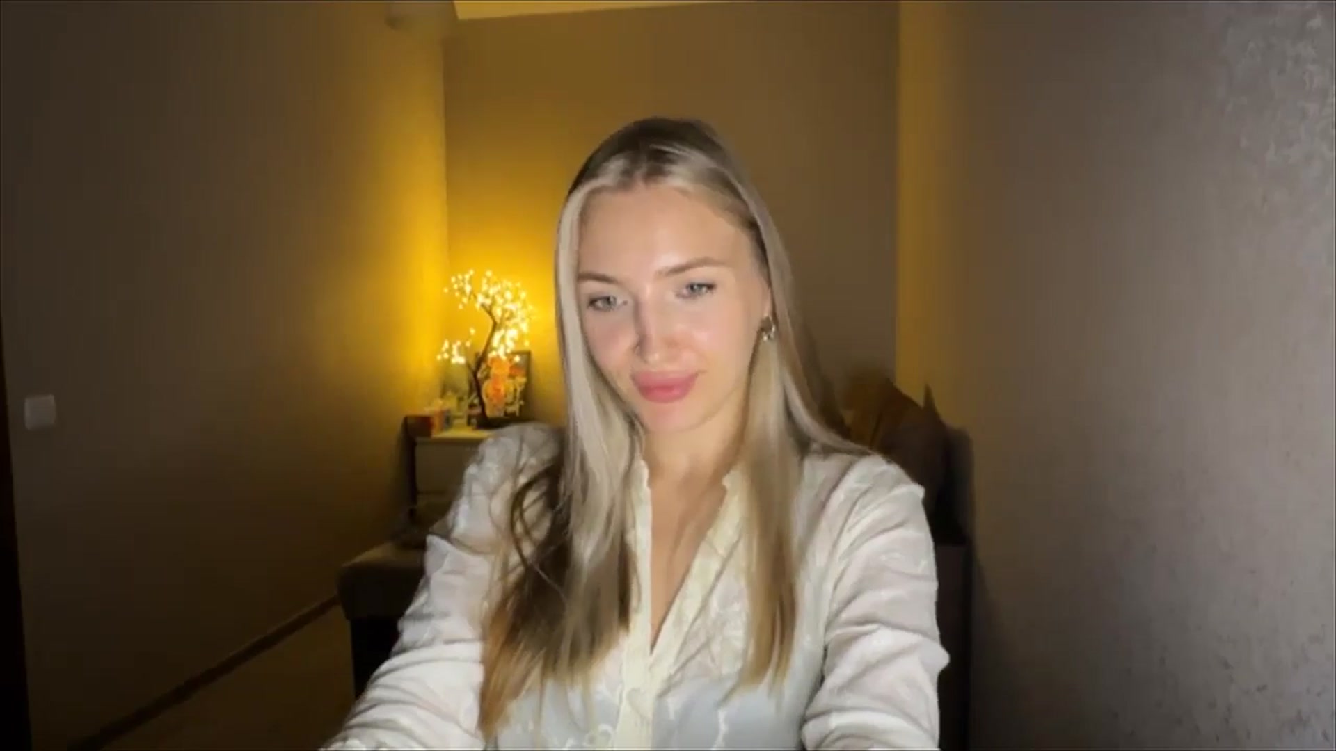 Gallery image thumbnail from My_Diana's myfreecams stream on, 09/14/2024, 20:35 image 5 of 20