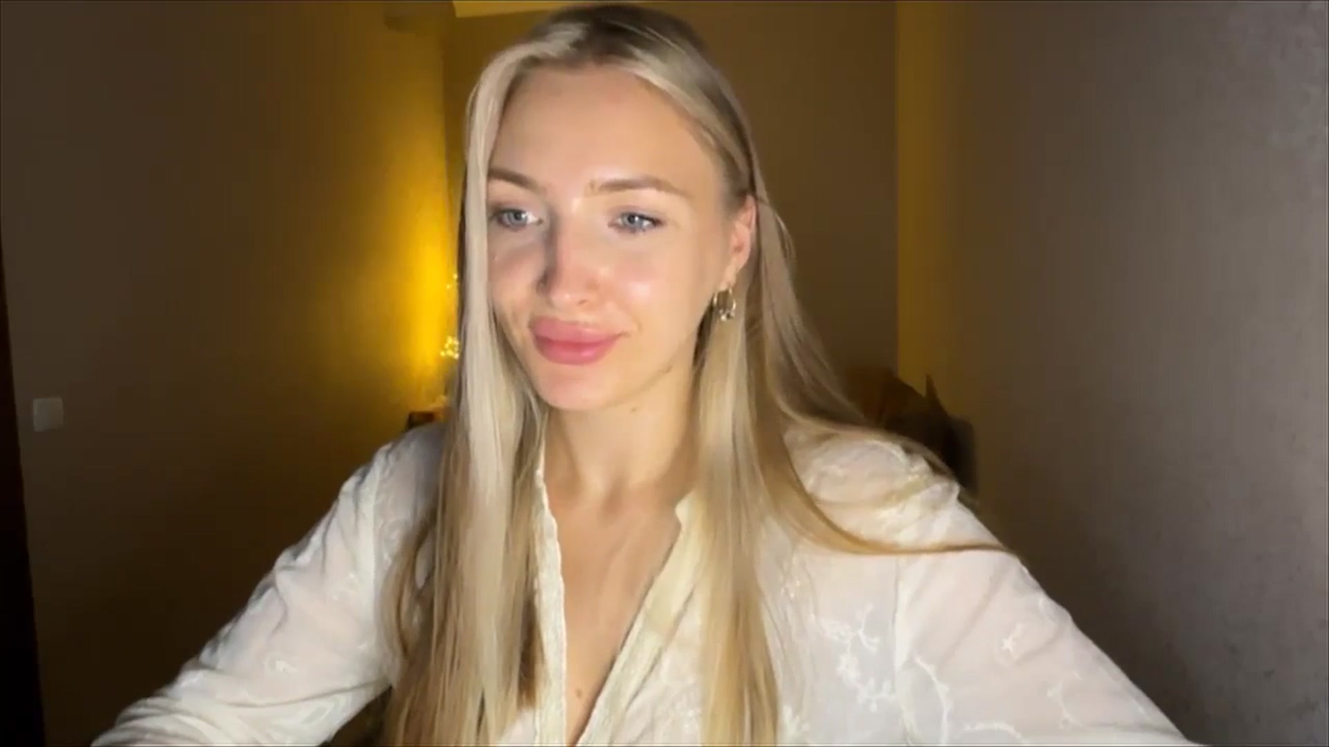 Gallery image thumbnail from My_Diana's myfreecams stream on, 09/14/2024, 20:35 image 11 of 20