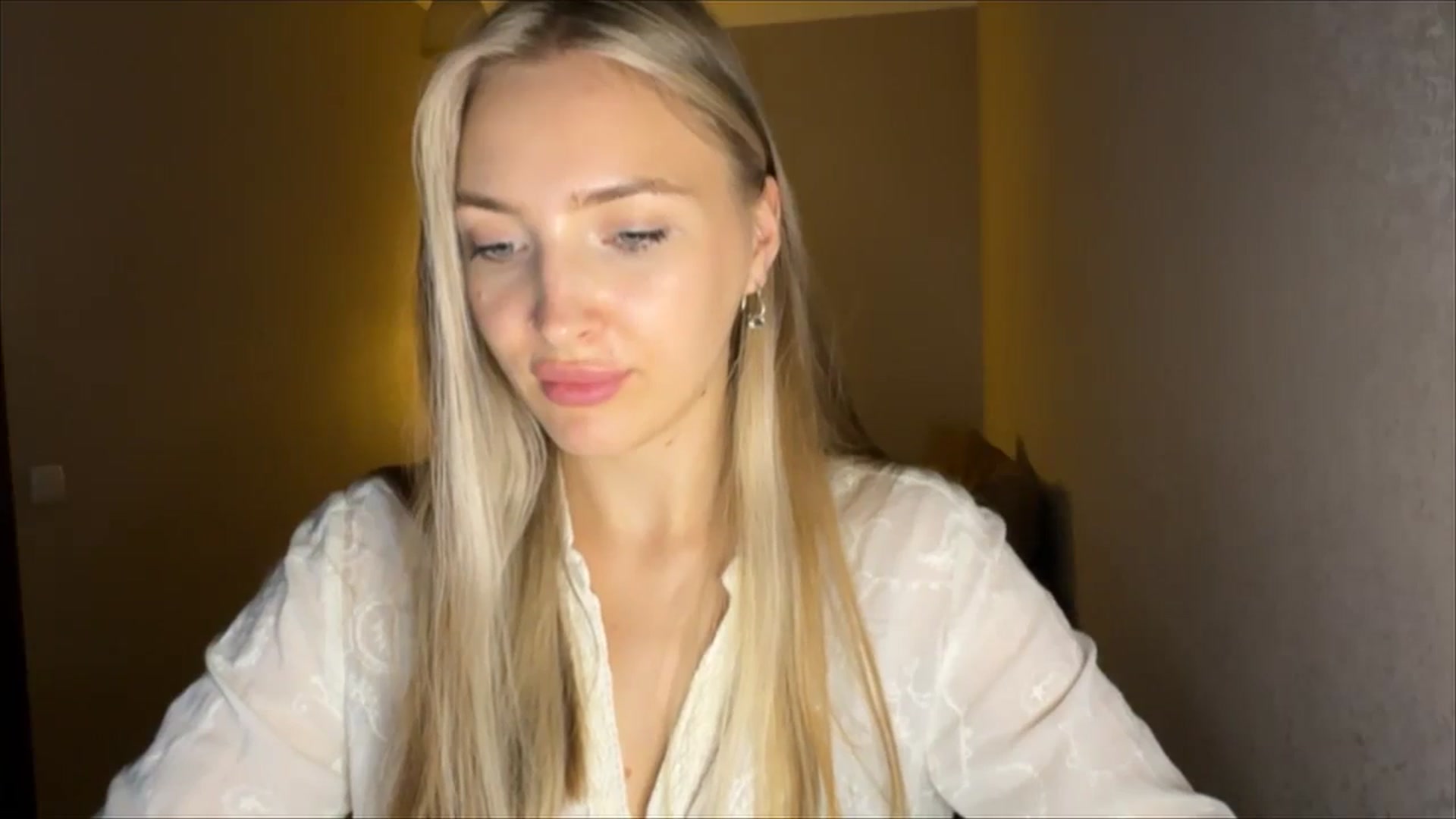 Gallery image thumbnail from My_Diana's myfreecams stream on, 09/14/2024, 20:35 image 15 of 20