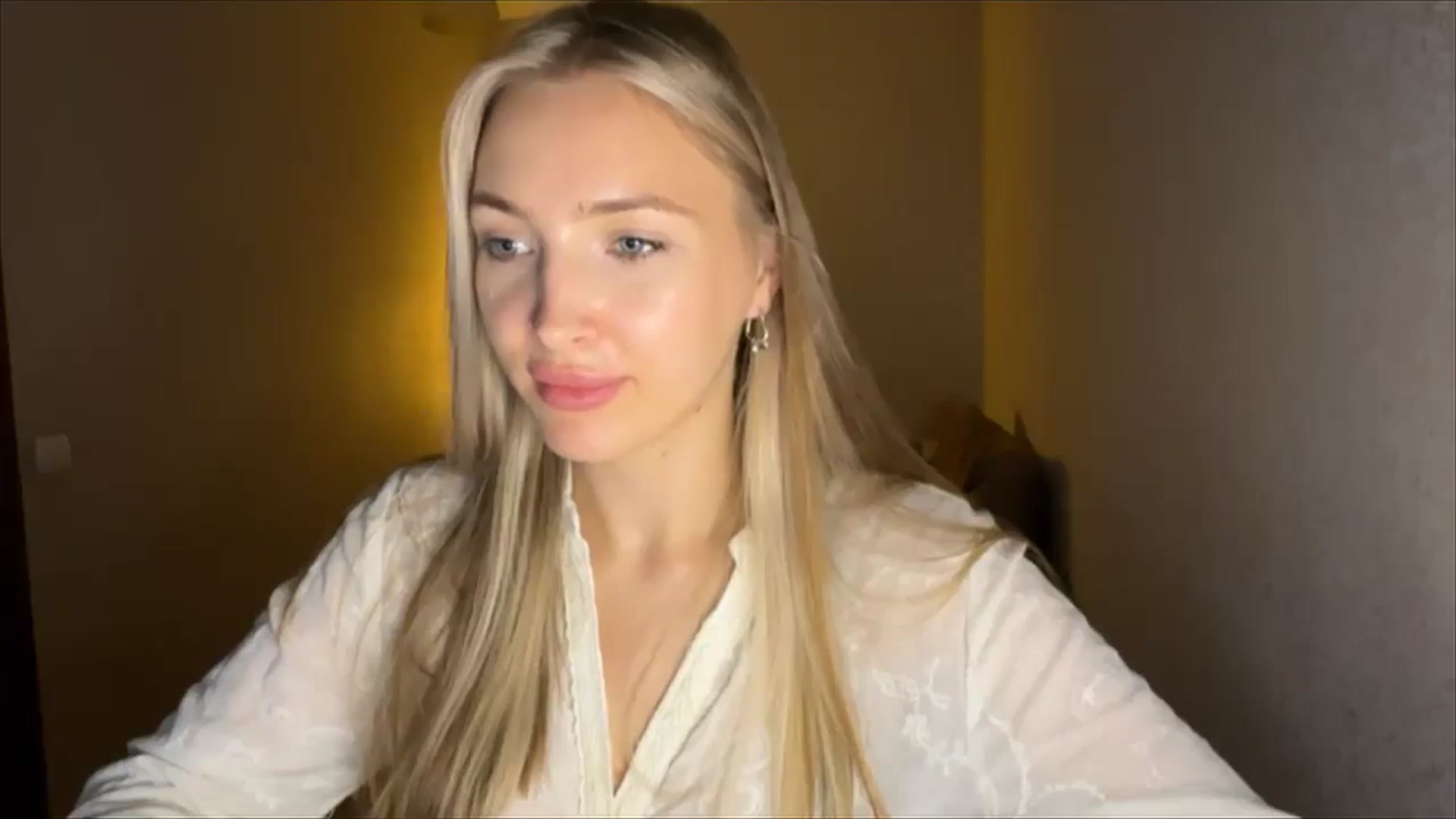 Gallery image thumbnail from My_Diana's myfreecams stream on, 09/14/2024, 20:35 image 13 of 20
