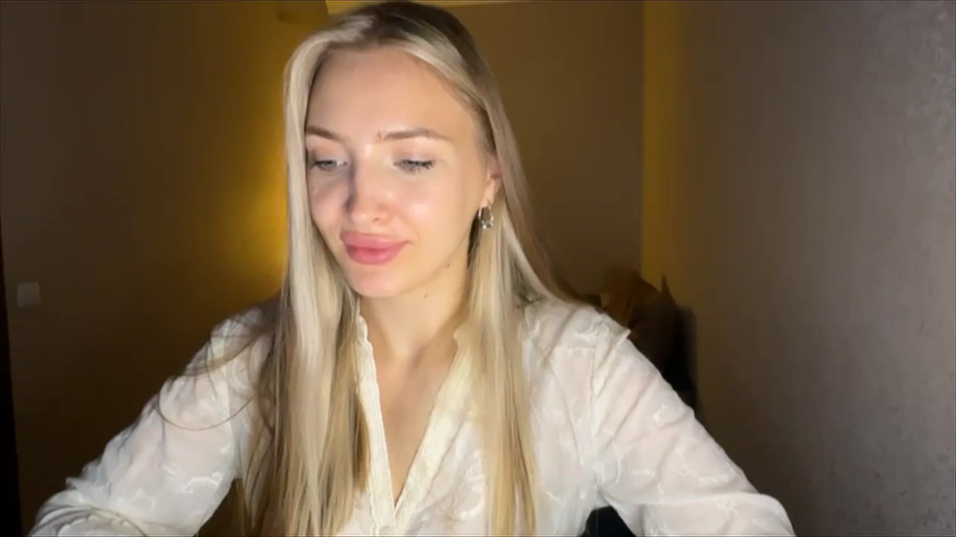 Gallery image thumbnail from My_Diana's myfreecams stream on, 09/14/2024, 20:35 image 3 of 20