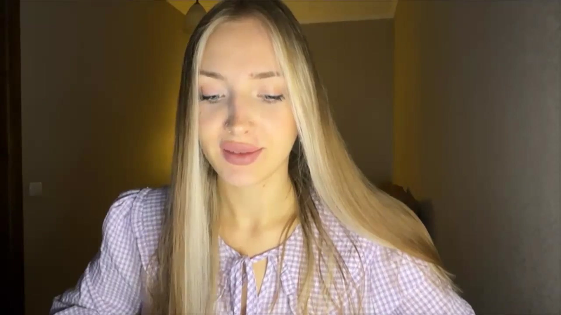 Gallery image thumbnail from My_Diana's myfreecams stream on, 09/15/2024, 18:27 image 6 of 20
