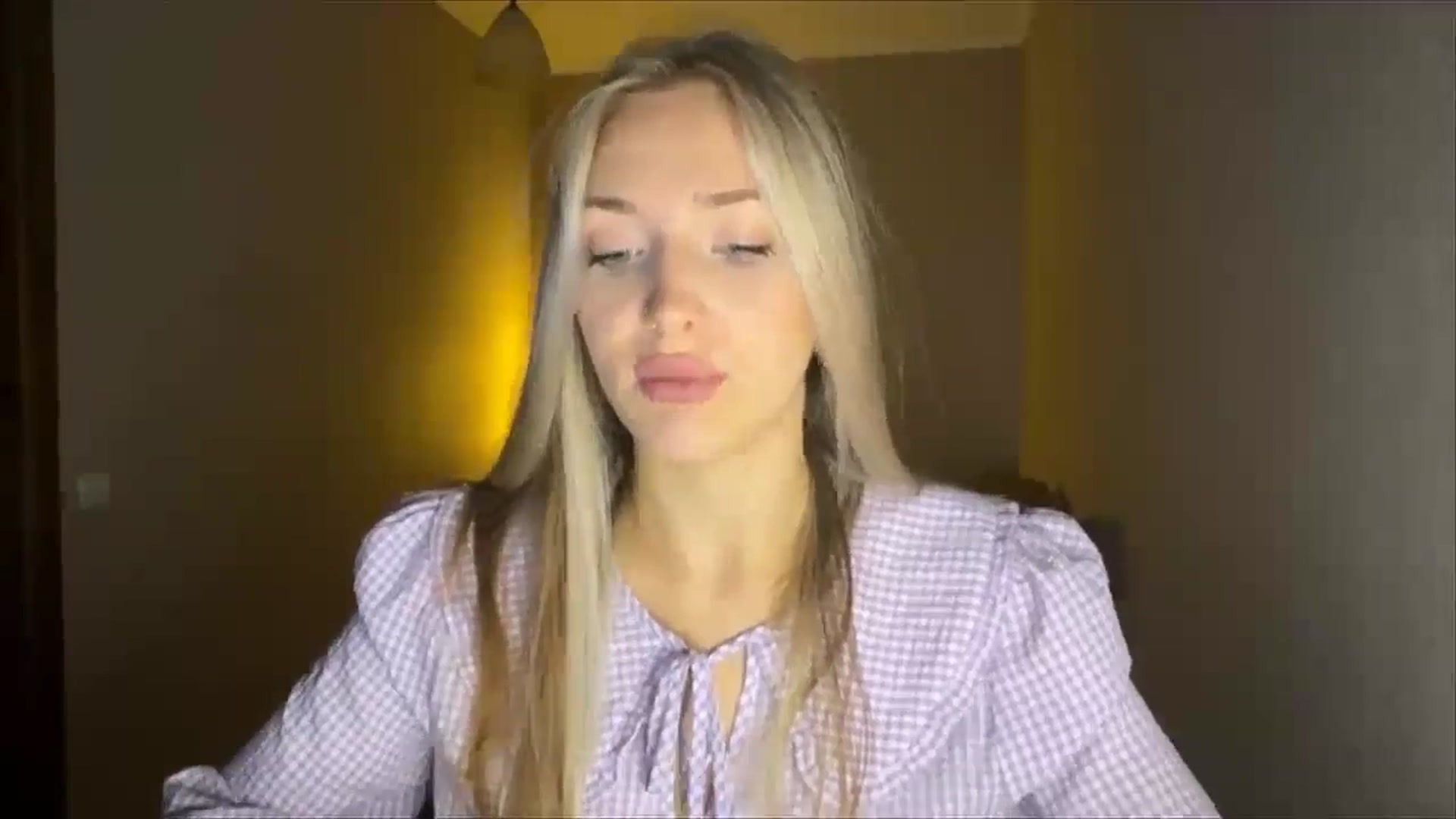 Gallery image thumbnail from My_Diana's myfreecams stream on, 09/15/2024, 18:27 image 17 of 20