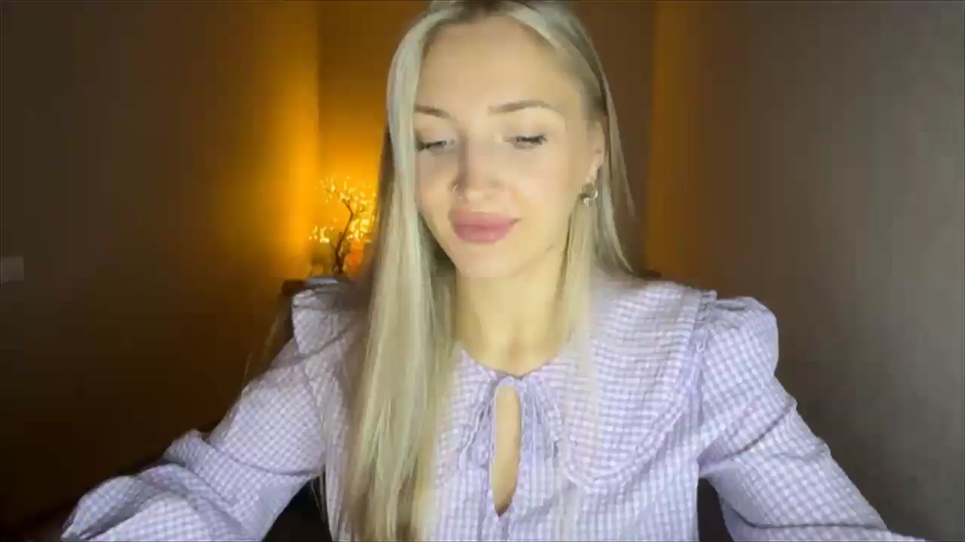 Gallery image thumbnail from My_Diana's myfreecams stream on, 09/15/2024, 20:09 image 14 of 20