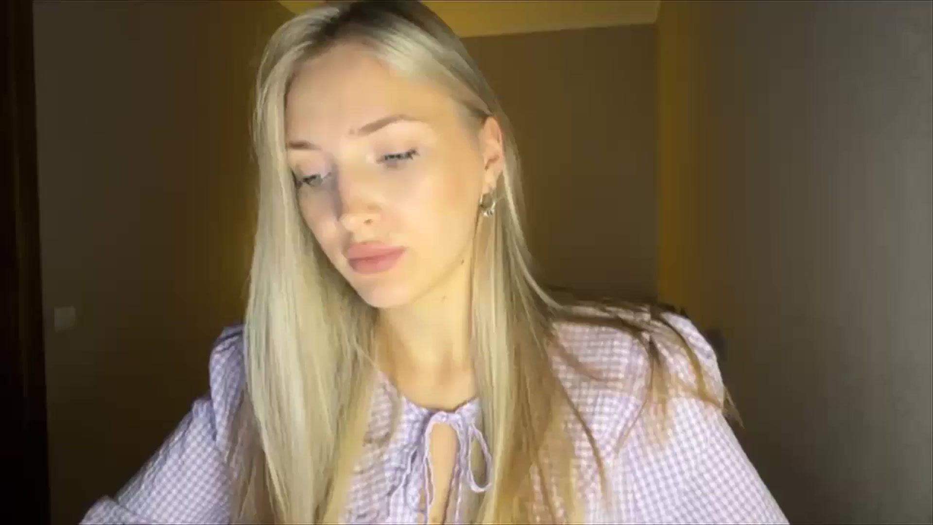 Gallery image thumbnail from My_Diana's myfreecams stream on, 09/15/2024, 20:09 image 3 of 20