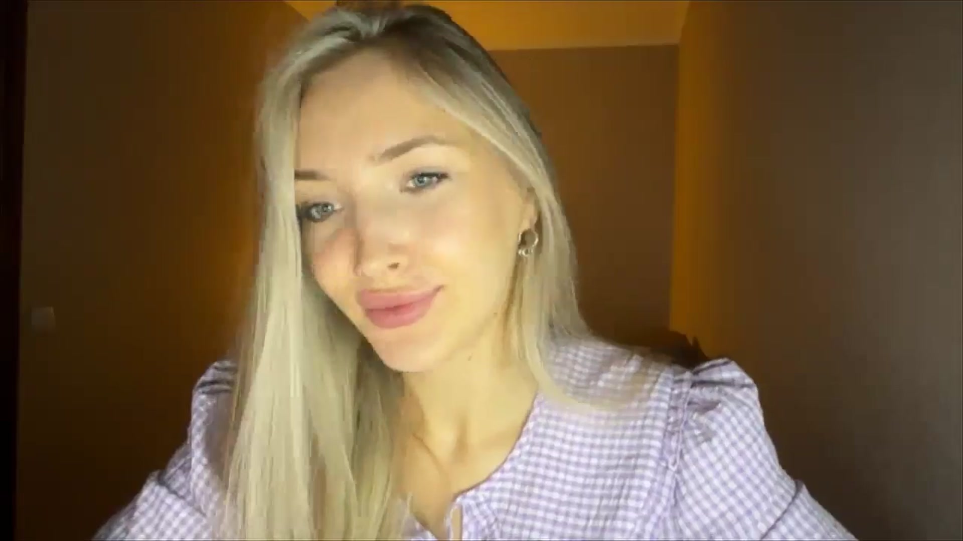 Gallery image thumbnail from My_Diana's myfreecams stream on, 09/15/2024, 21:55 image 17 of 20