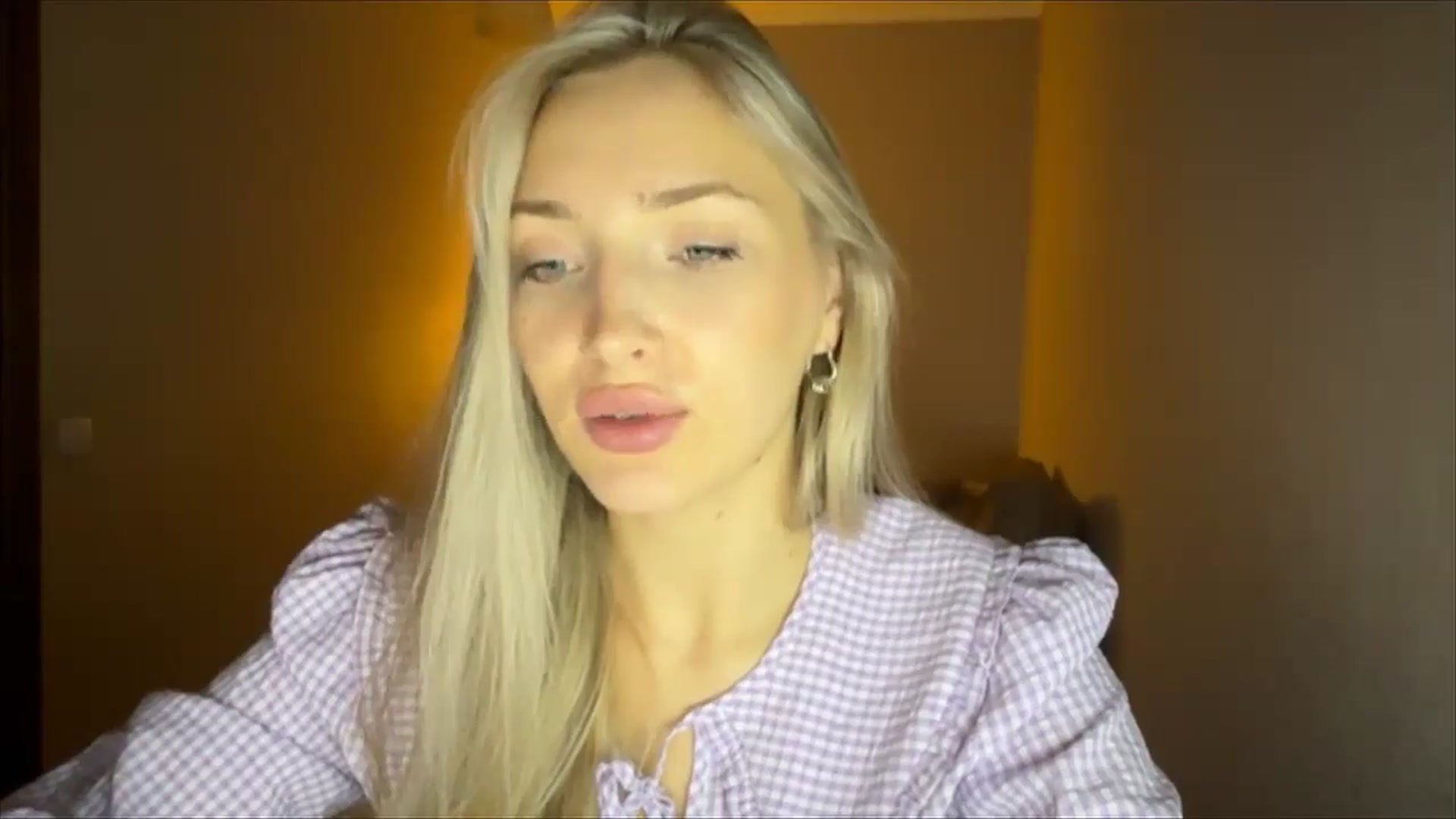 Gallery image thumbnail from My_Diana's myfreecams stream on, 09/15/2024, 21:55 image 13 of 20