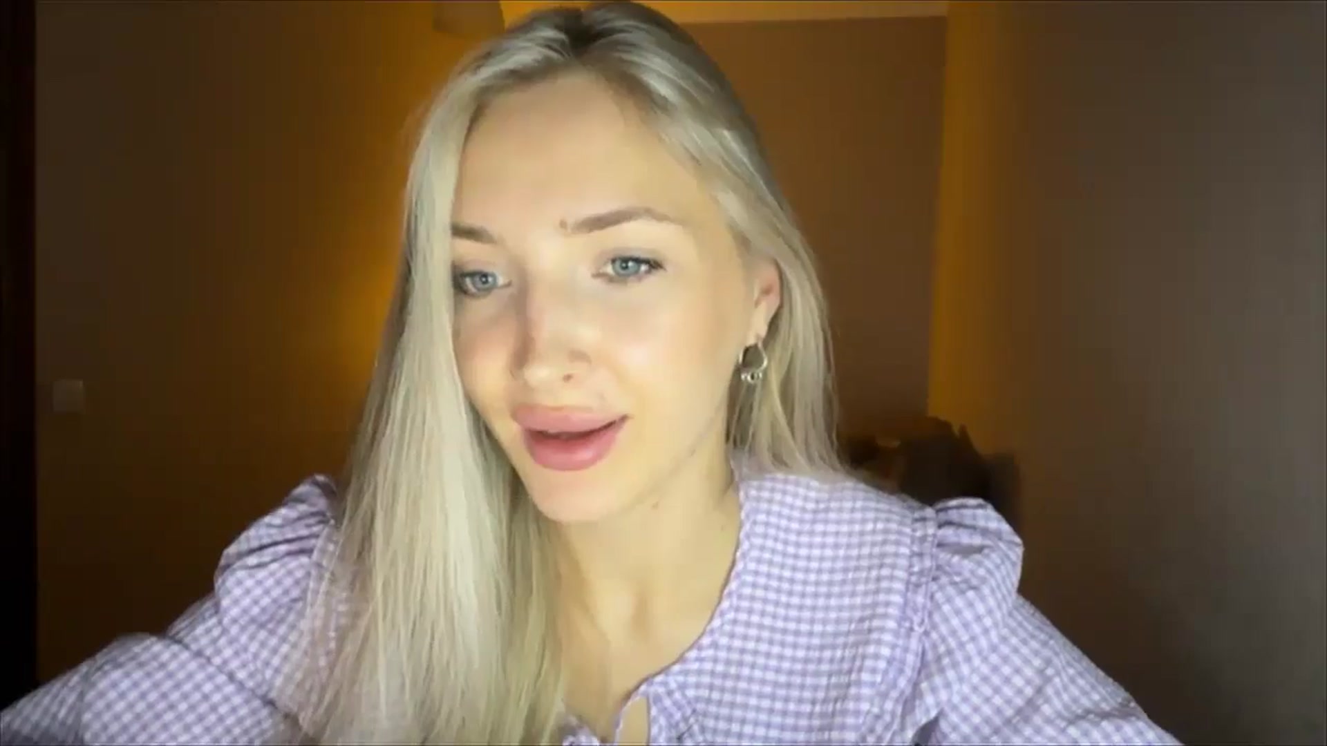 Gallery image thumbnail from My_Diana's myfreecams stream on, 09/15/2024, 21:55 image 15 of 20