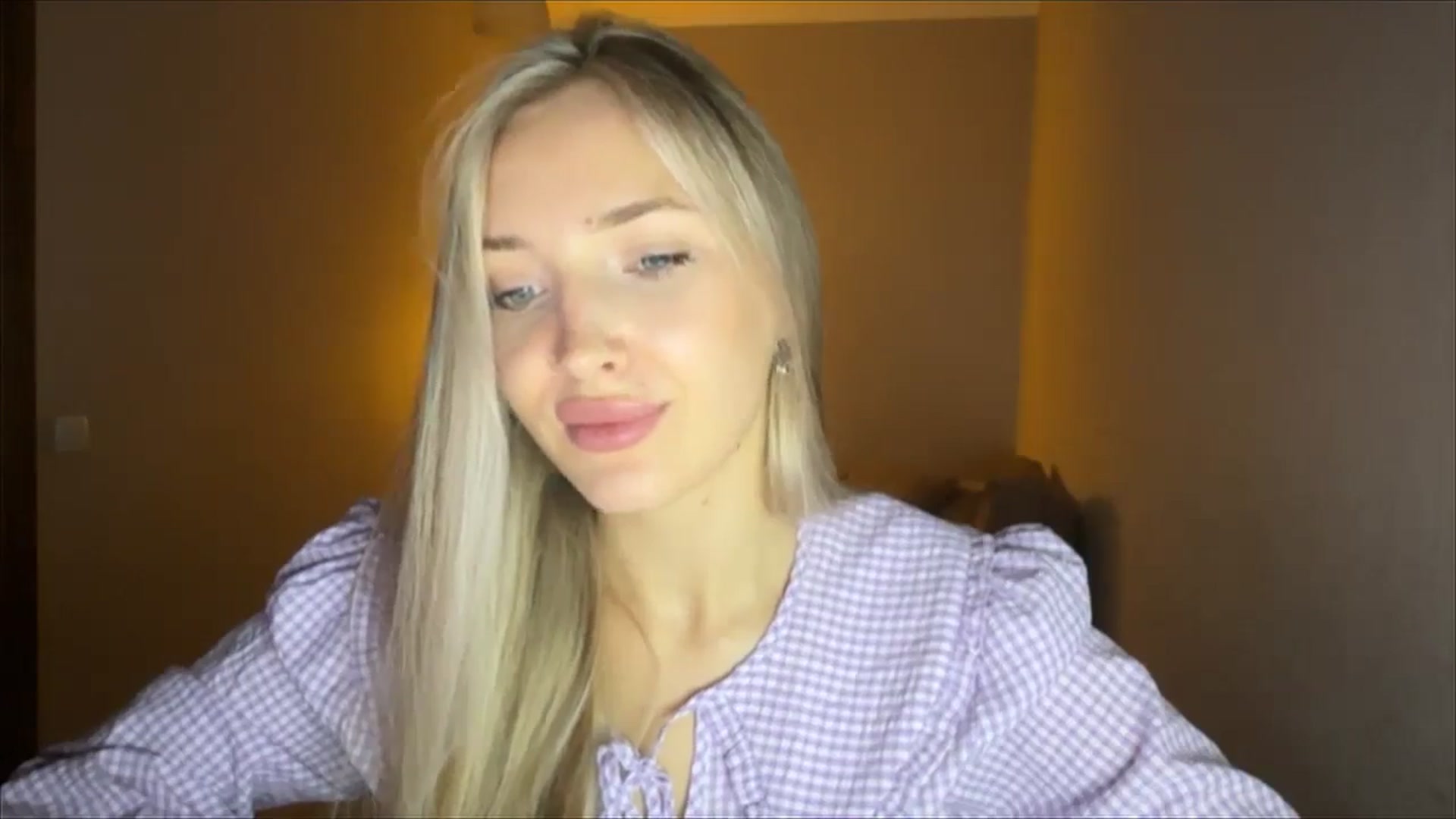 Gallery image thumbnail from My_Diana's myfreecams stream on, 09/15/2024, 21:55 image 10 of 20