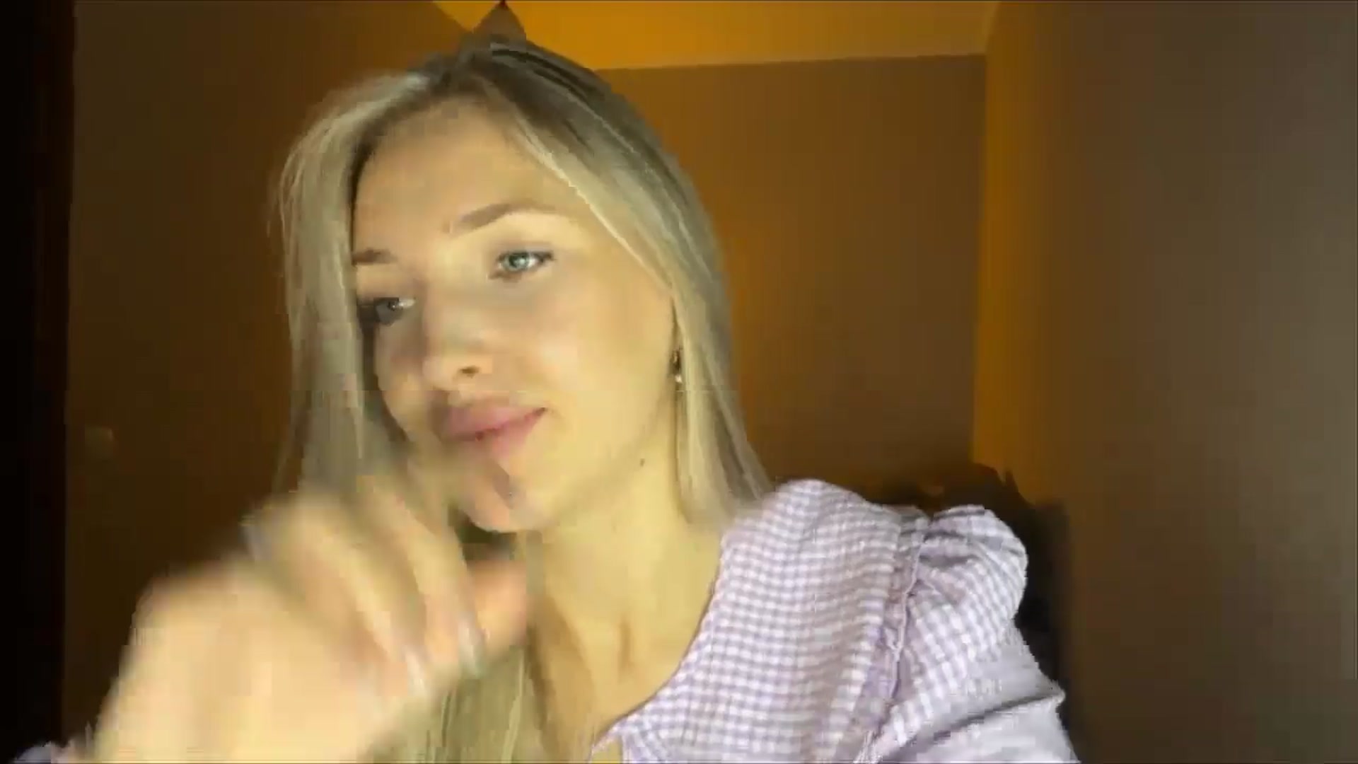 Gallery image thumbnail from My_Diana's myfreecams stream on, 09/15/2024, 21:55 image 8 of 20