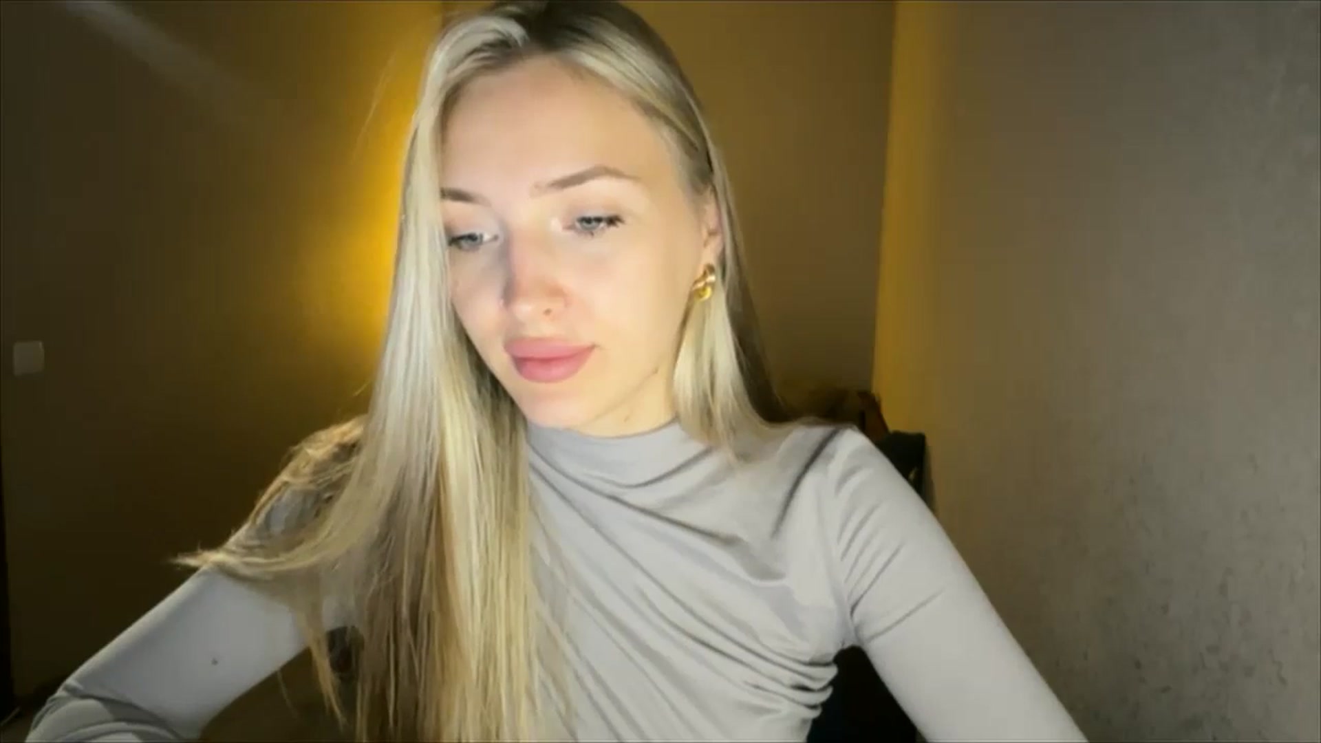 Gallery image thumbnail from My_Diana's myfreecams stream on, 09/19/2024, 18:49 image 18 of 20