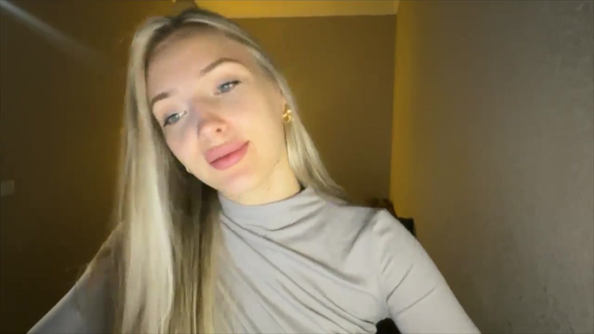 Gallery image thumbnail from My_Diana's myfreecams stream on, 09/19/2024, 18:49 image 15 of 20