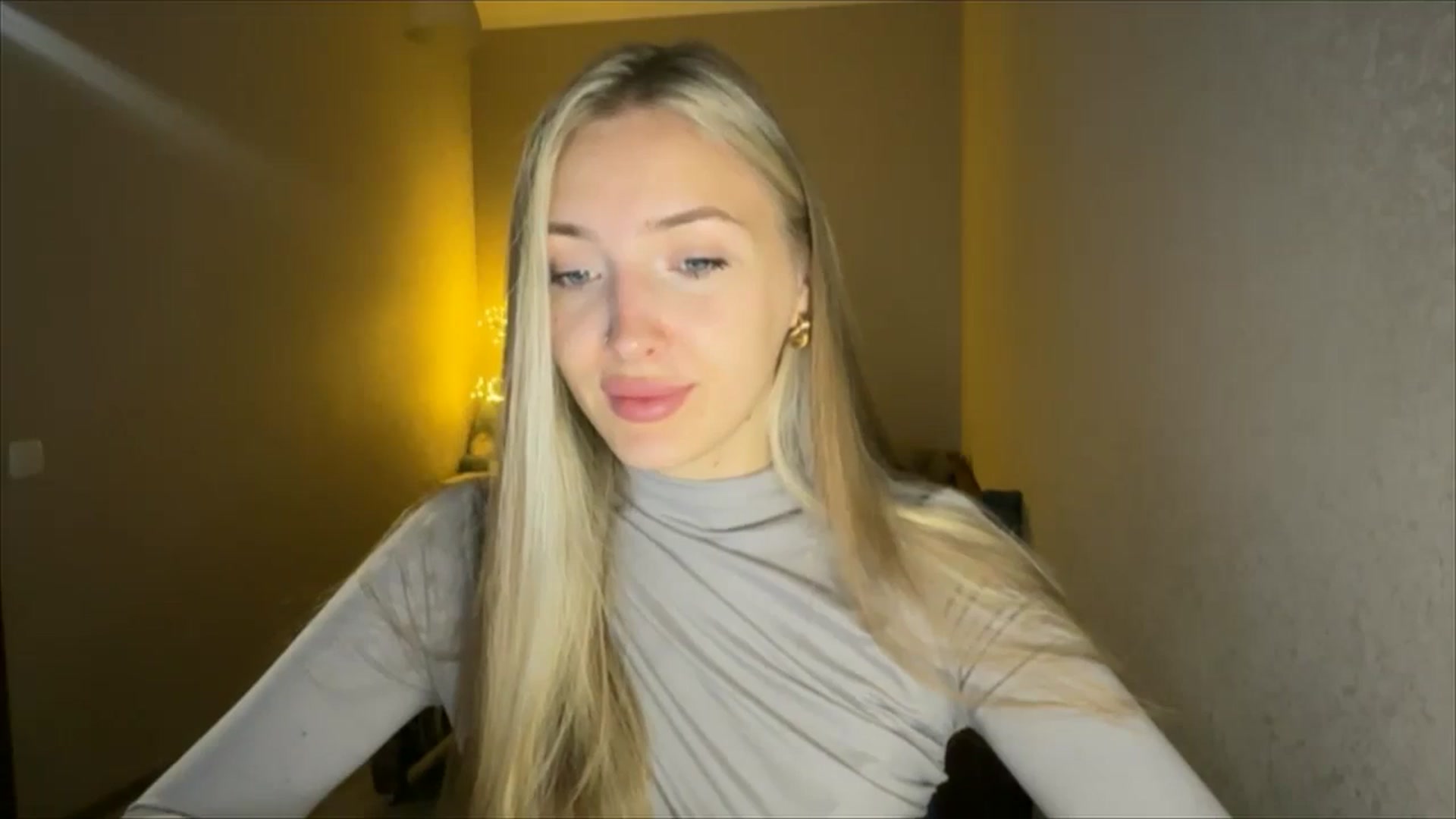 Gallery image thumbnail from My_Diana's myfreecams stream on, 09/19/2024, 18:49 image 4 of 20