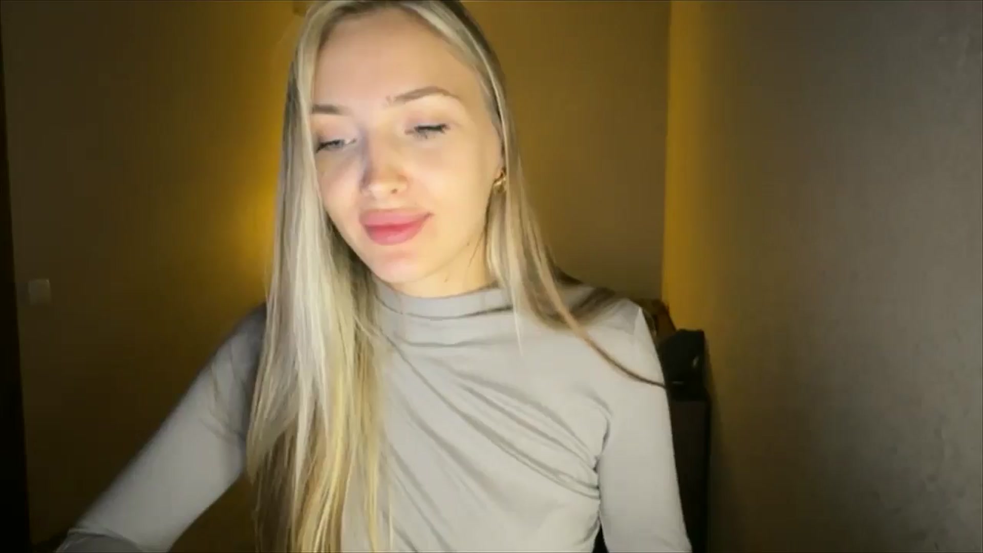 Gallery image thumbnail from My_Diana's myfreecams stream on, 09/19/2024, 21:55 image 13 of 20