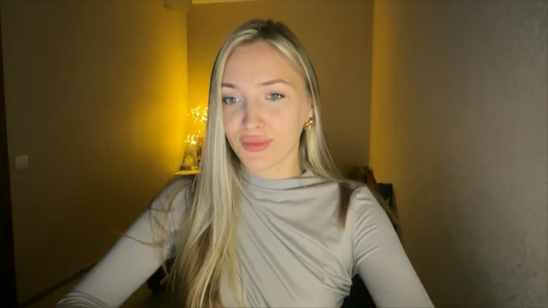 Gallery image thumbnail from My_Diana's myfreecams stream on, 09/19/2024, 21:55 image 5 of 20