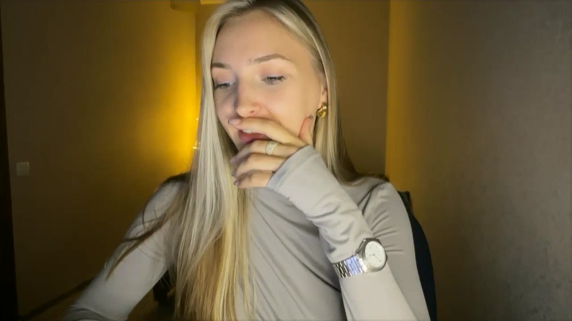 Gallery image thumbnail from My_Diana's myfreecams stream on, 09/19/2024, 21:55 image 9 of 20