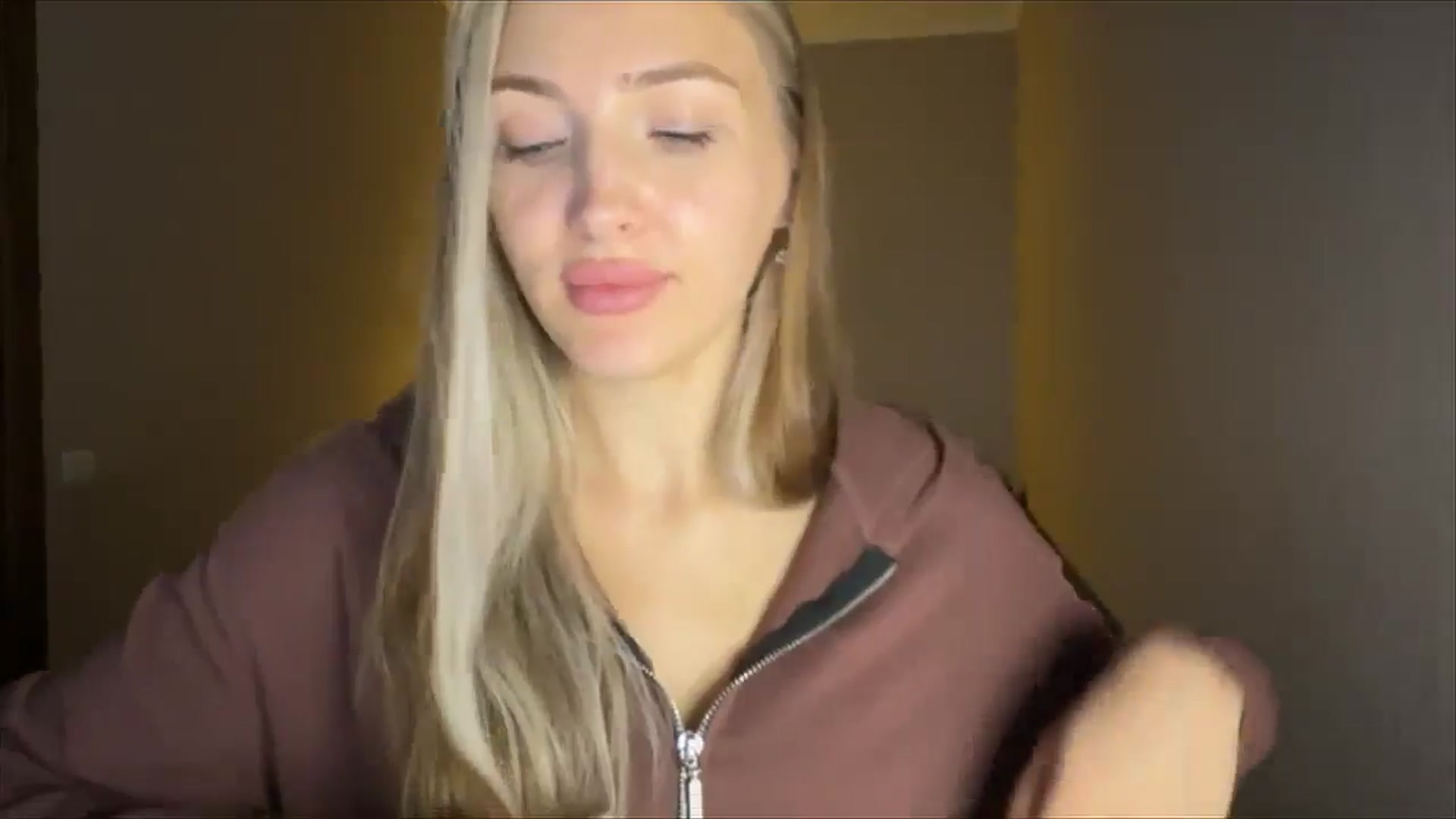 Gallery image thumbnail from My_Diana's myfreecams stream on, 09/20/2024, 22:20 image 5 of 20