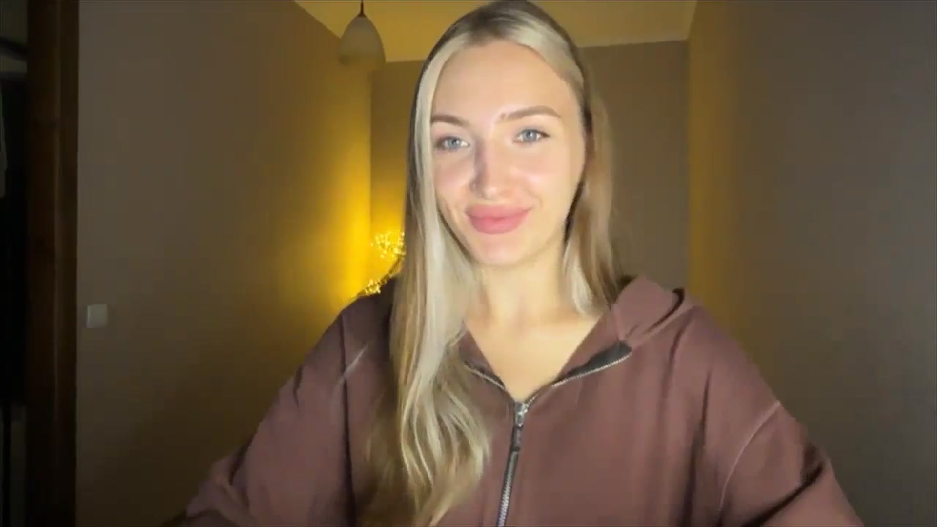 Gallery image thumbnail from My_Diana's myfreecams stream on, 09/20/2024, 22:20 image 2 of 20