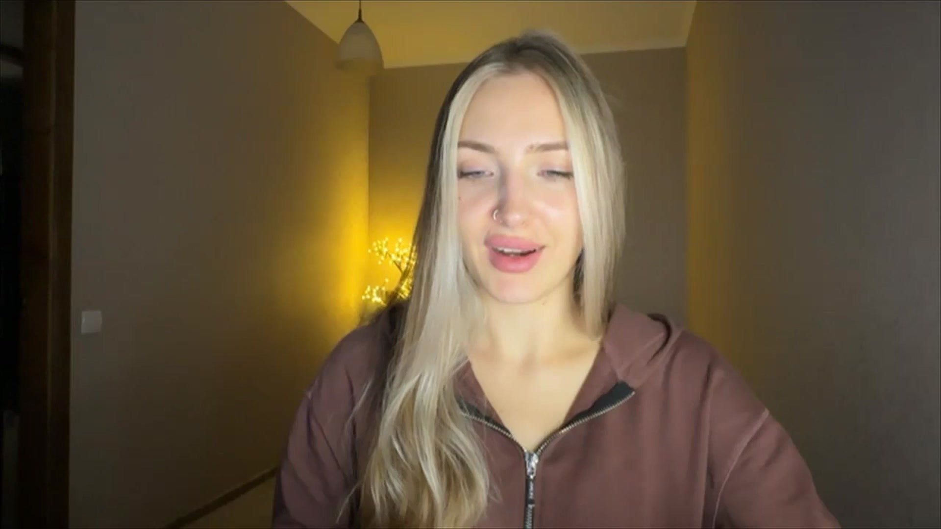 Gallery image thumbnail from My_Diana's myfreecams stream on, 09/20/2024, 22:20 image 1 of 20