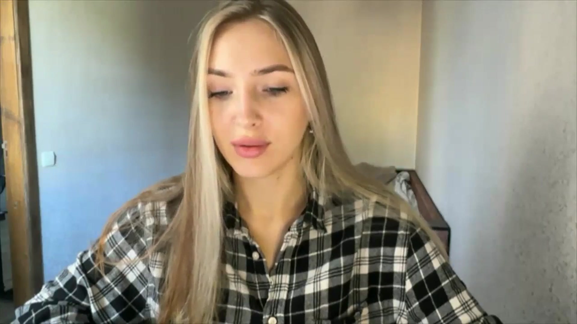 Gallery image thumbnail from My_Diana's myfreecams stream on, 09/21/2024, 13:18 image 13 of 20
