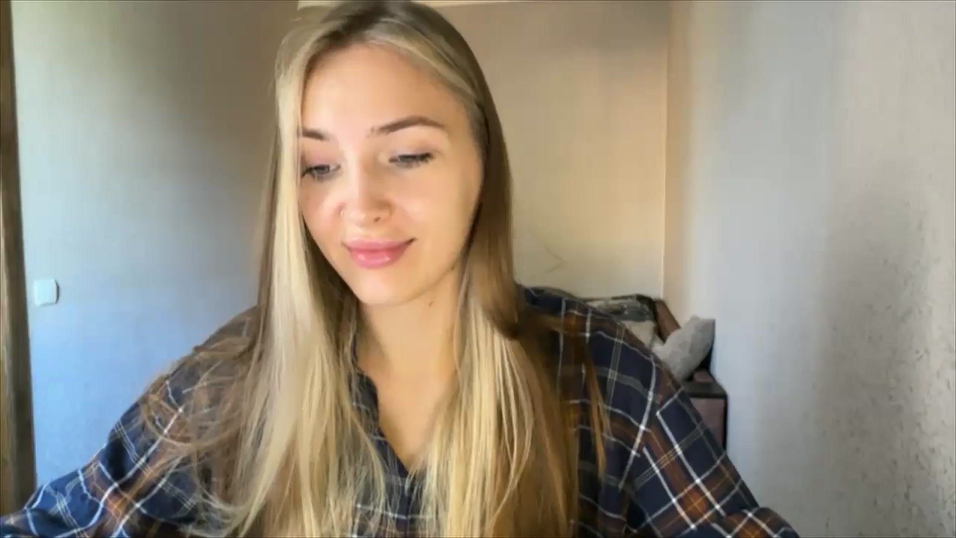Gallery image thumbnail from My_Diana's myfreecams stream on, 09/22/2024, 13:46 image 6 of 20