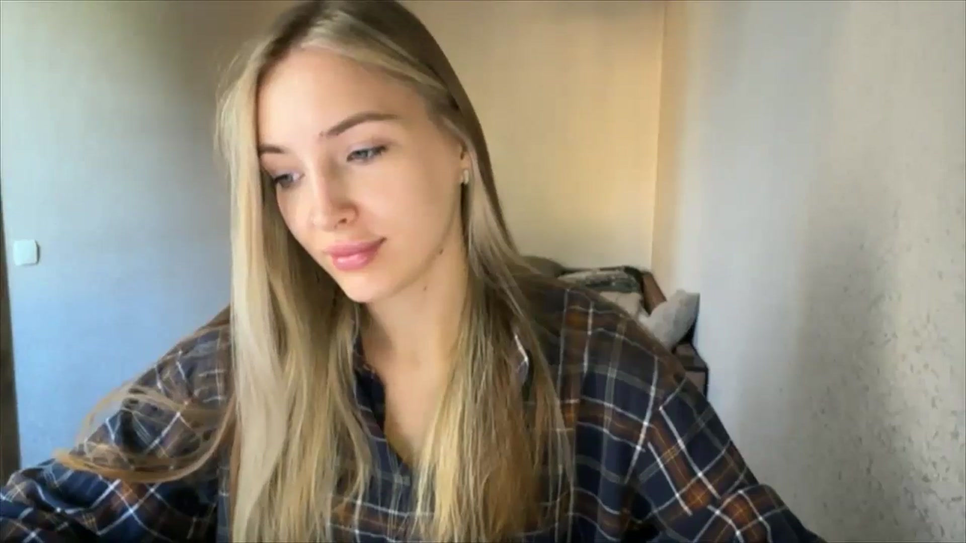 Gallery image thumbnail from My_Diana's myfreecams stream on, 09/22/2024, 13:46 image 16 of 20