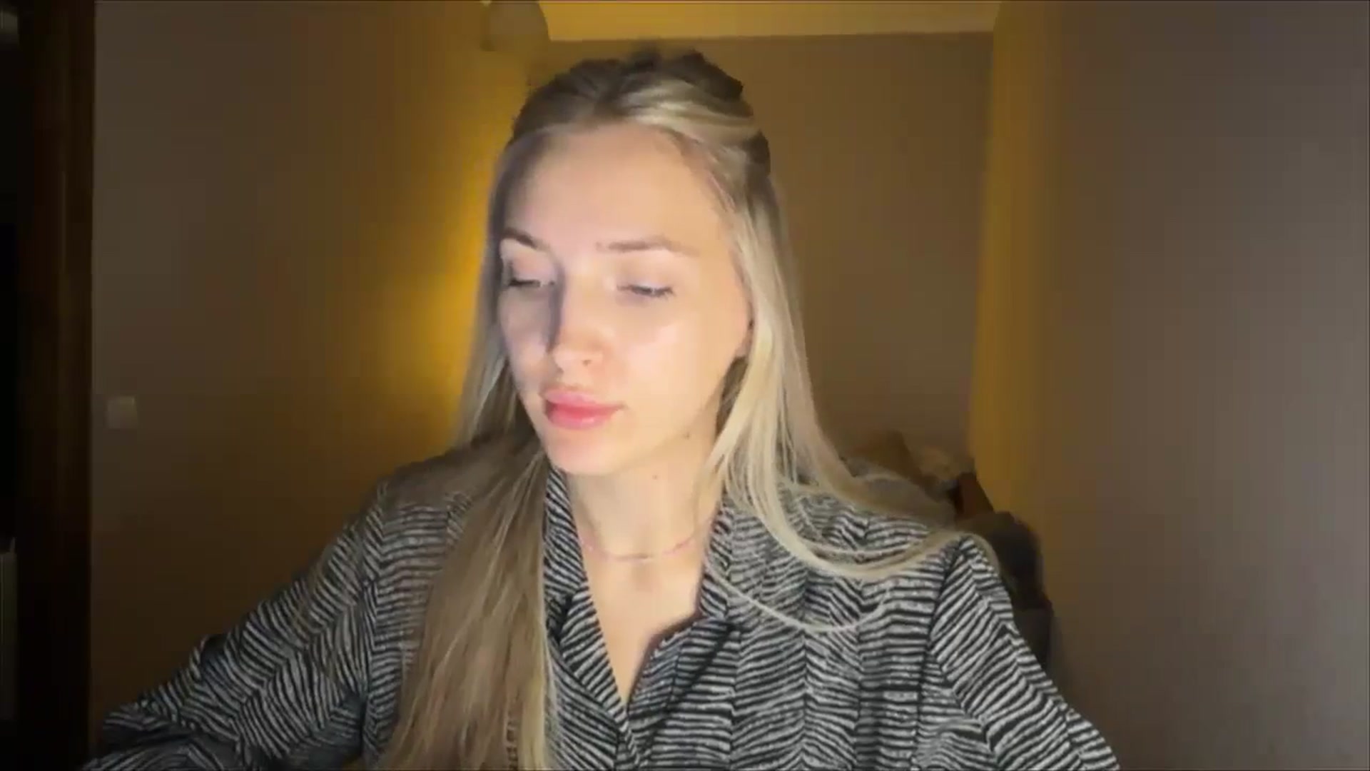 Gallery image thumbnail from My_Diana's myfreecams stream on, 09/22/2024, 19:19 image 2 of 20