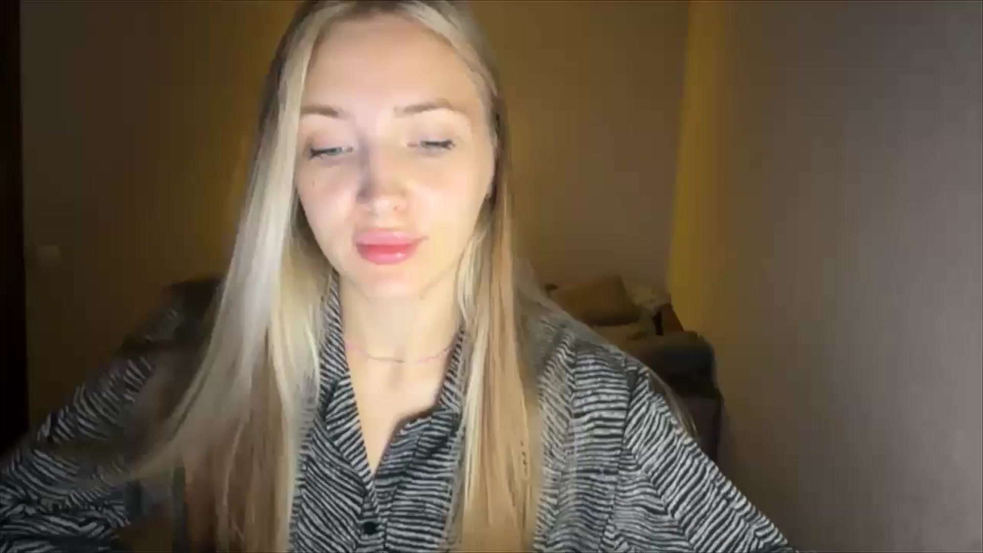Gallery image thumbnail from My_Diana's myfreecams stream on, 09/22/2024, 19:19 image 11 of 20