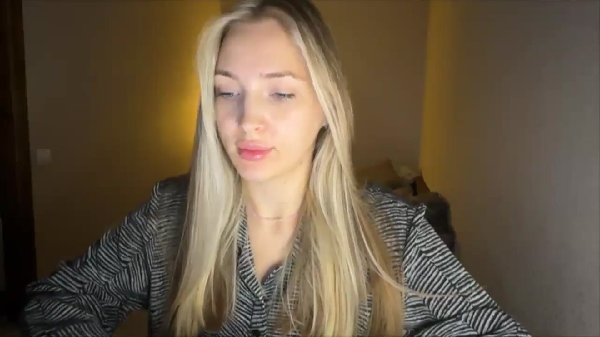 Gallery image thumbnail from My_Diana's myfreecams stream on, 09/22/2024, 20:07 image 4 of 20