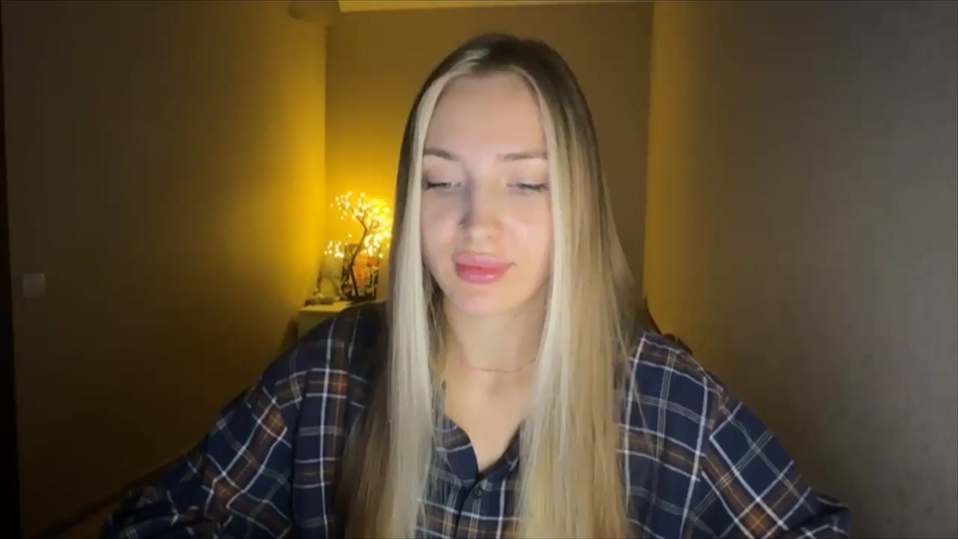Gallery image thumbnail from My_Diana's myfreecams stream on, 09/22/2024, 20:55 image 19 of 20