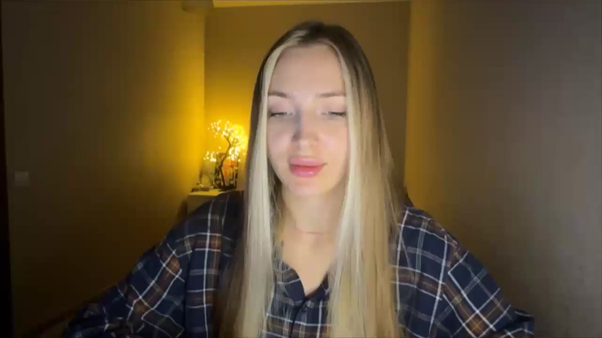 Gallery image thumbnail from My_Diana's myfreecams stream on, 09/22/2024, 20:55 image 15 of 20