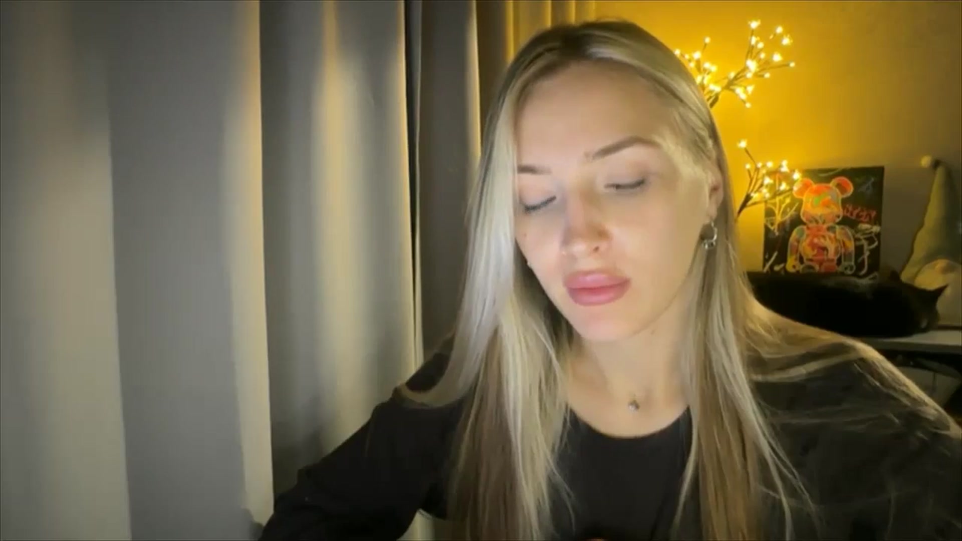 Gallery image thumbnail from My_Diana's myfreecams stream on, 09/25/2024, 22:44 image 16 of 20