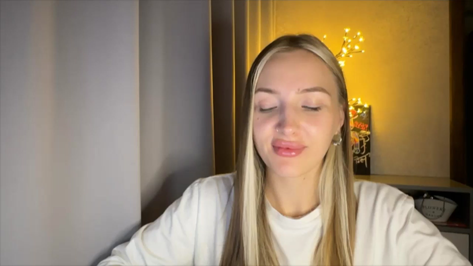 Gallery image thumbnail from My_Diana's myfreecams stream on, 09/26/2024, 20:01 image 17 of 20