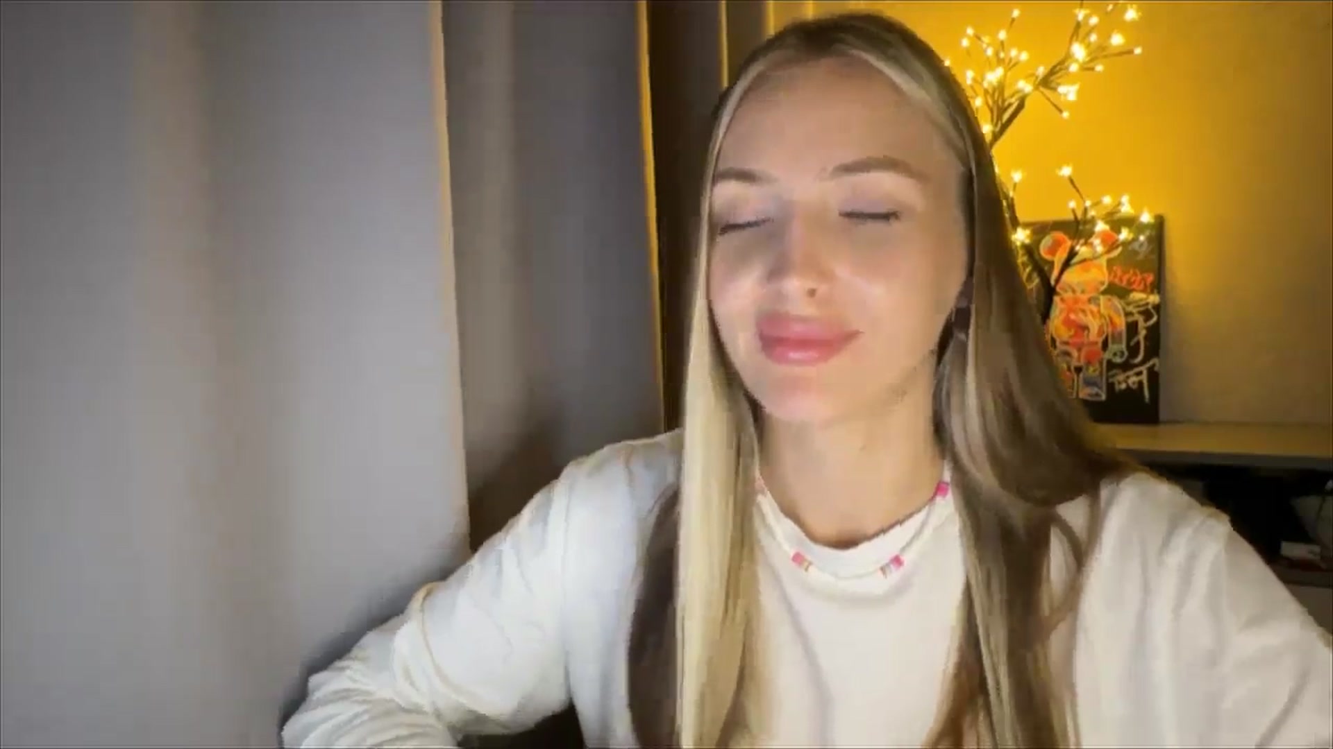 Gallery image thumbnail from My_Diana's myfreecams stream on, 09/26/2024, 20:45 image 8 of 20