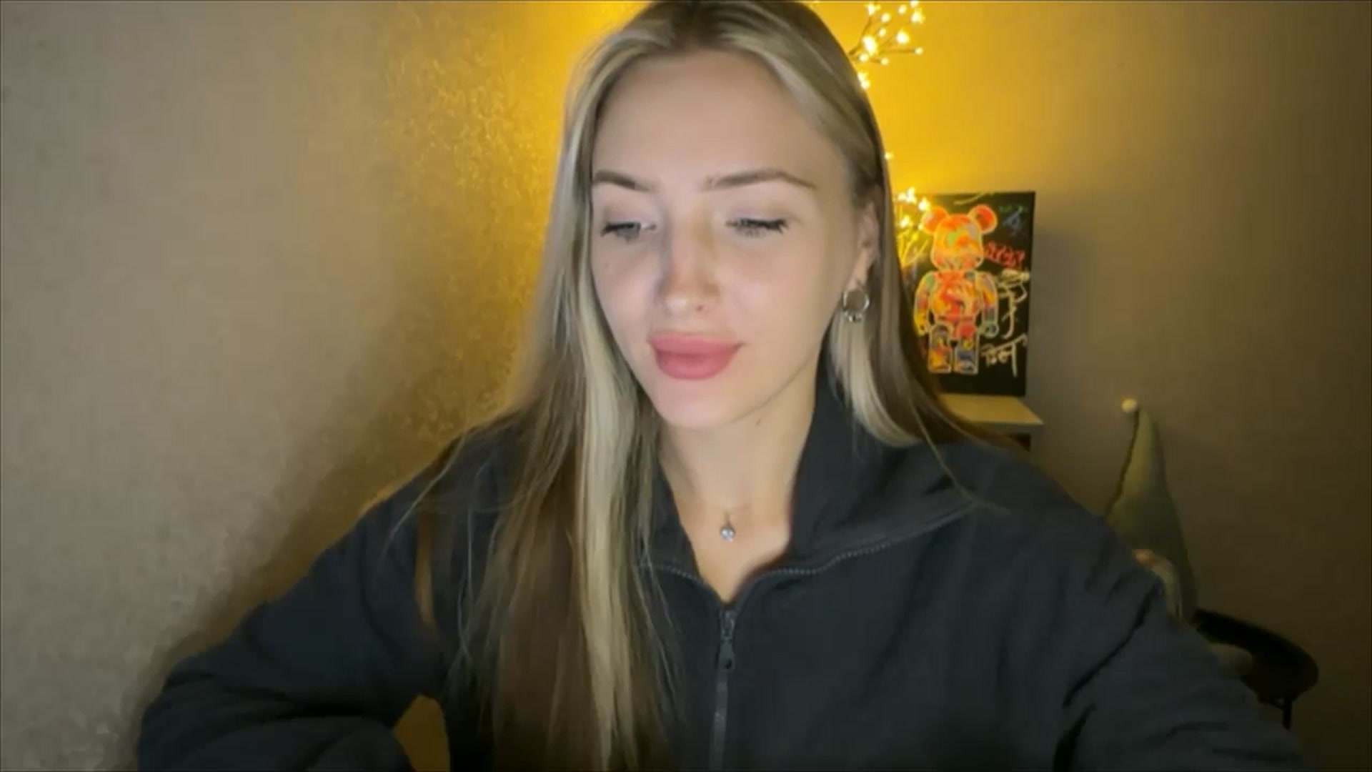 Gallery image thumbnail from My_Diana's myfreecams stream on, 09/28/2024, 21:43 image 9 of 20