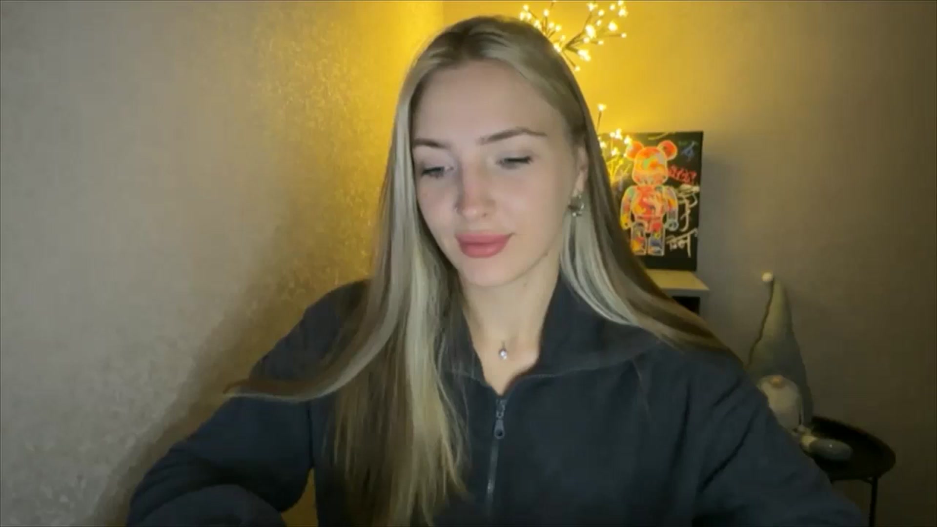 Gallery image thumbnail from My_Diana's myfreecams stream on, 09/28/2024, 21:43 image 3 of 20