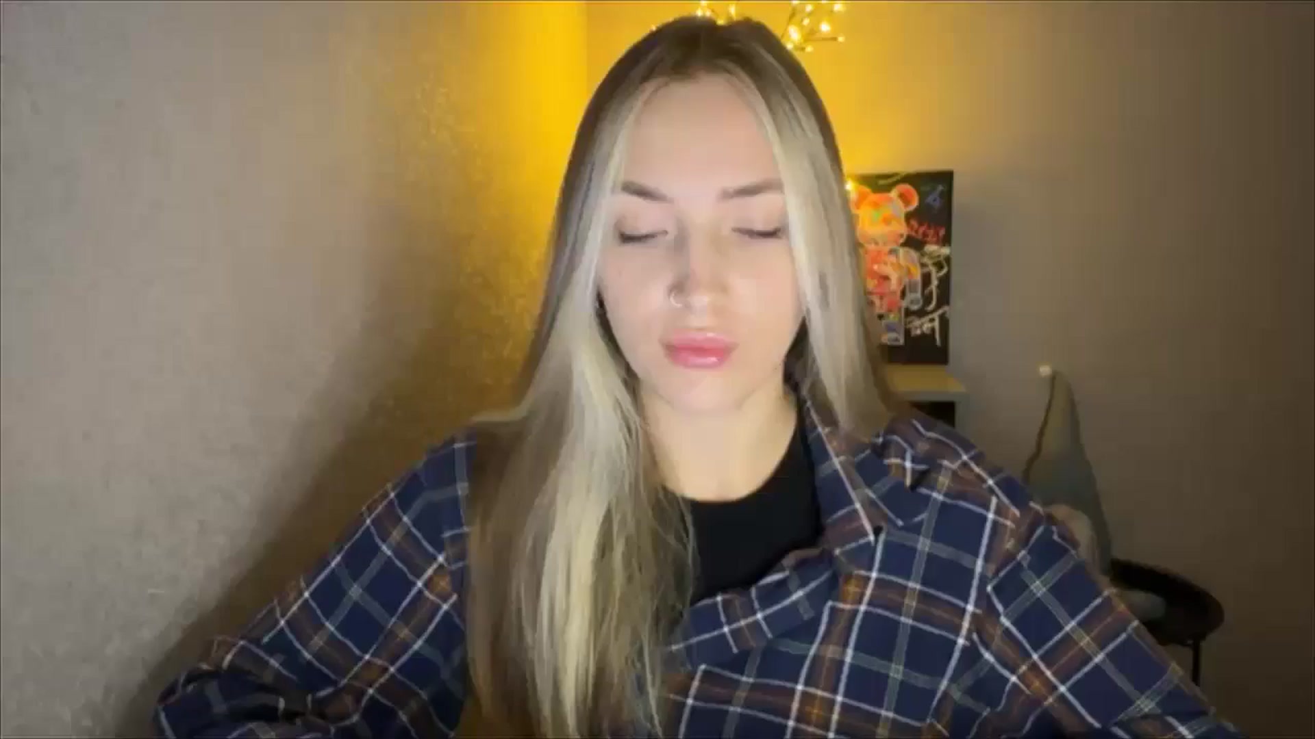 Gallery image thumbnail from My_Diana's myfreecams stream on, 09/29/2024, 20:05 image 5 of 20