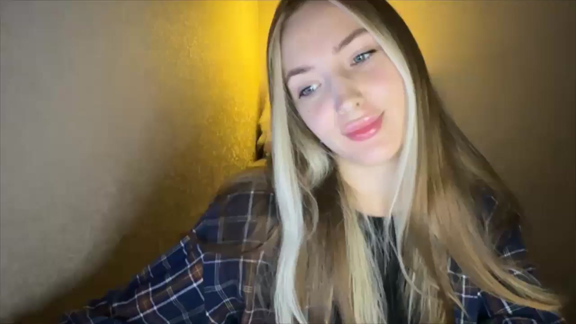 Gallery image thumbnail from My_Diana's myfreecams stream on, 09/29/2024, 22:05 image 9 of 20